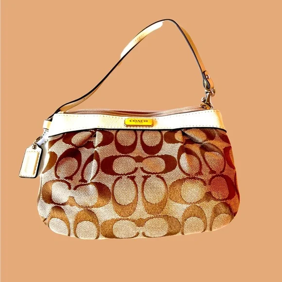 Coach Wristlet NWOT Jacquard Logo Print Crean Leather Trim Brown Tan Exterior - Picture 5 of 15